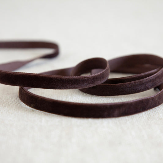 Velvet Ribbon Acorn